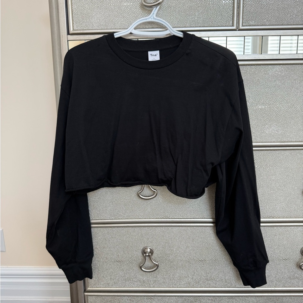 Aritzia TNA Long Sleeve Crop Top
